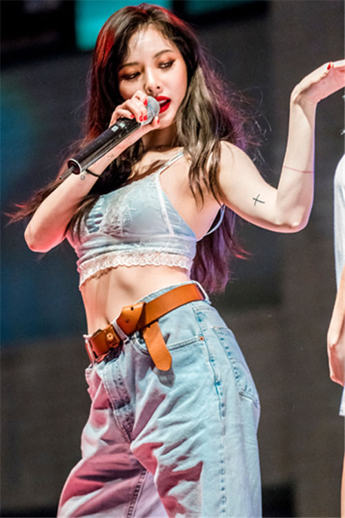 韩国金泫雅 Hyuna How's-爱主播