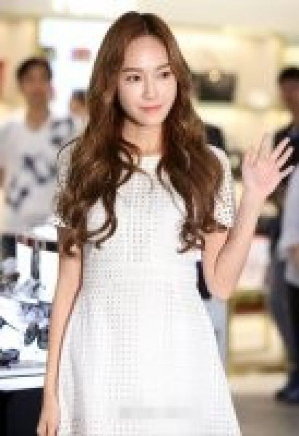 韩星Jessica现身某品牌粉丝签名会