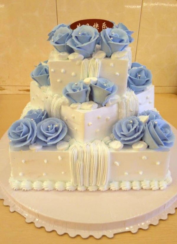 深圳米琪轩创意蛋糕为韩国女团定制庆典蛋糕