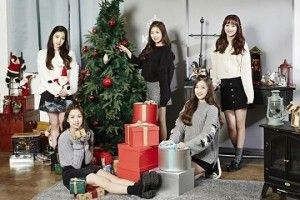 韩女团APRIL公开了2016年度台历预告照