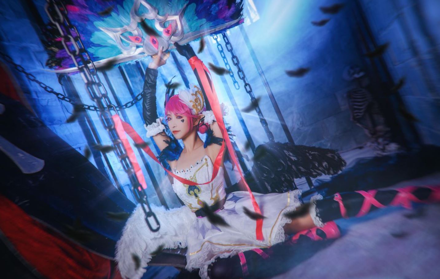 拿相机的执义 cos写真美图合集[53套][持续更新]