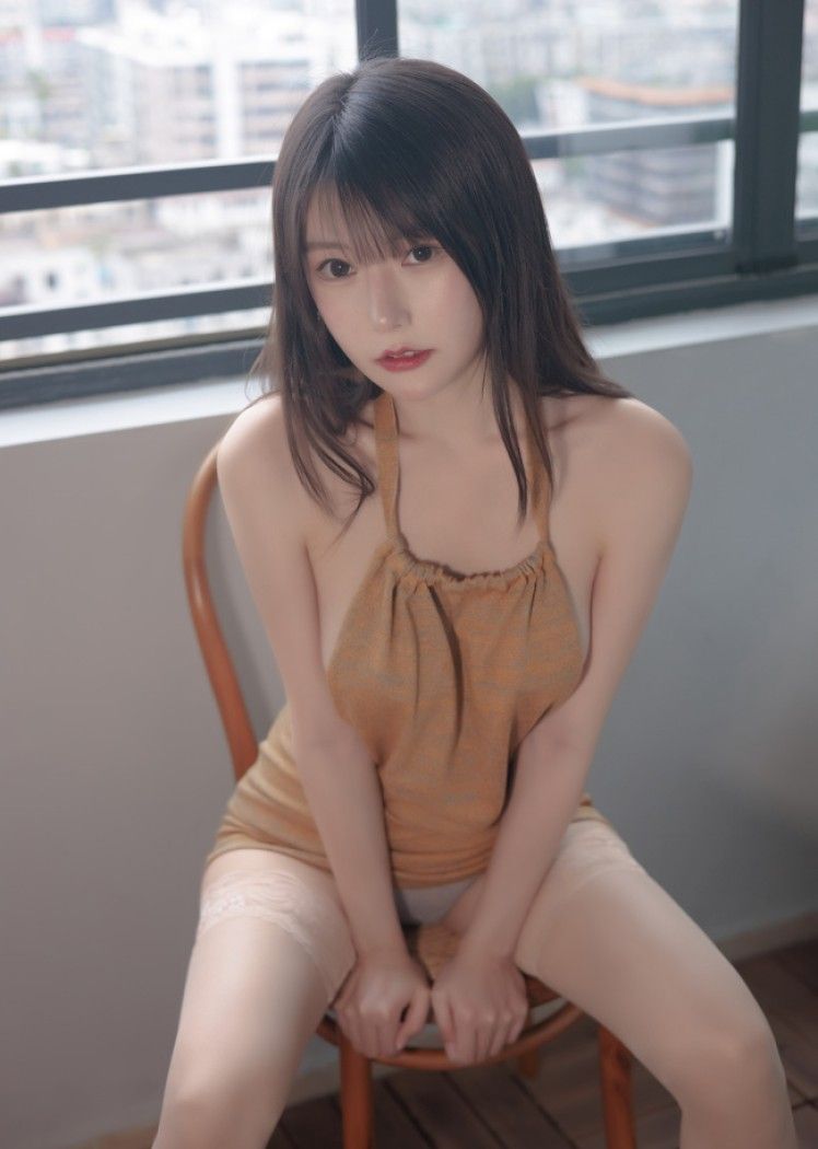 香草喵露露 – NO.046 杨枝甘露 露背裙裙[54P1V-1.08GB]