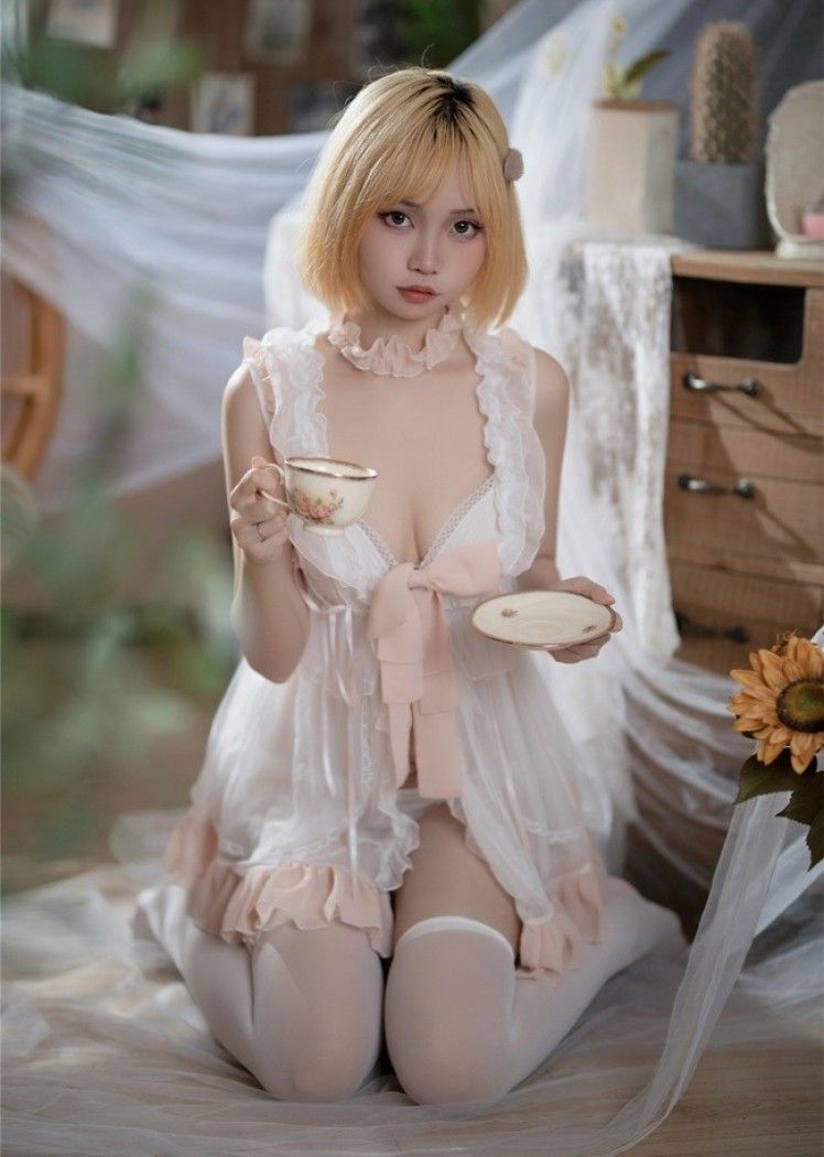 洛桑w伊梓 – NO.04 暖冬日记[32P-208MB]