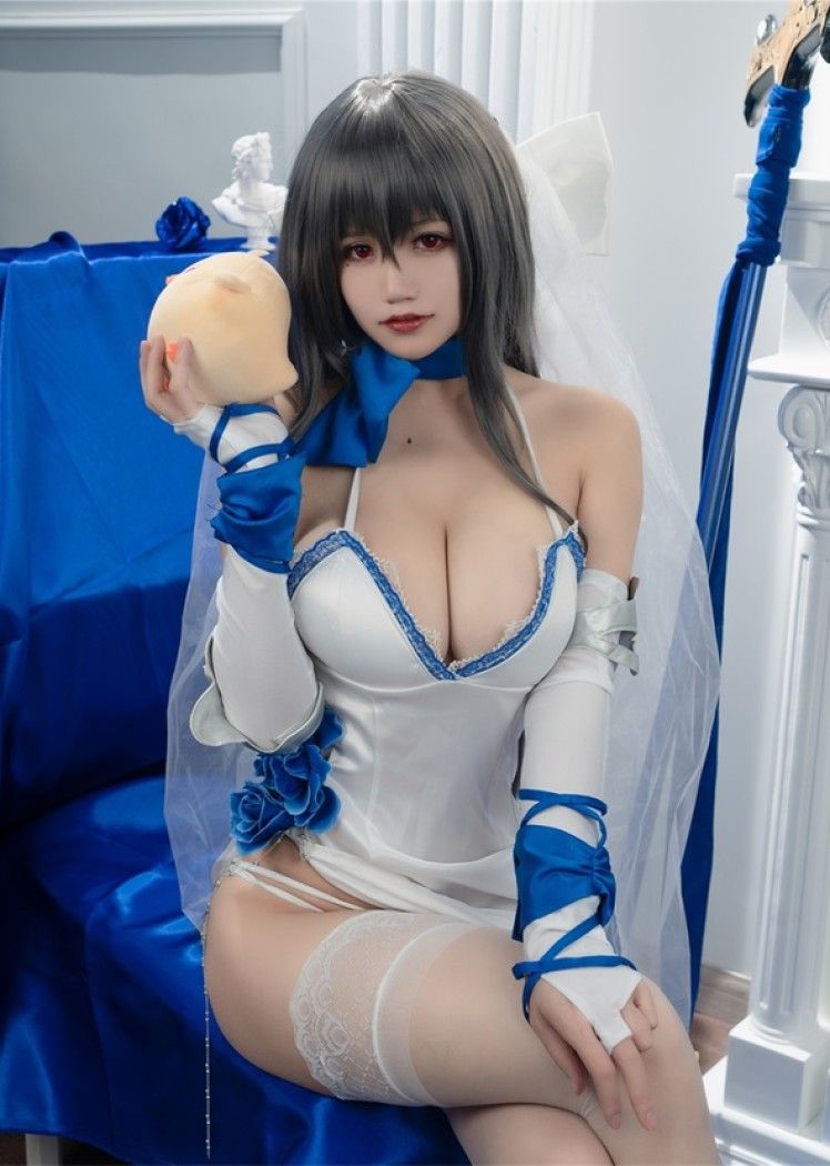 小仓千代w – NO.025 路易九世礼服[ 20P-138MB]