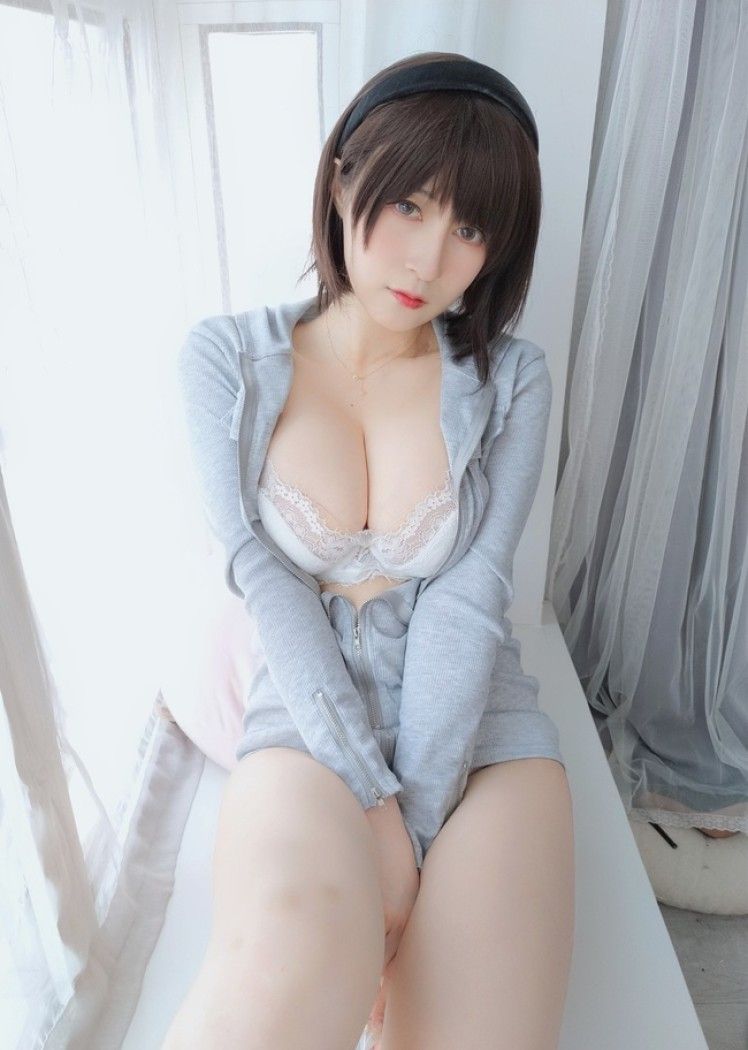 白银81 – NO.103 22年09月会员合集(24套)[320P5V-1.06GB]