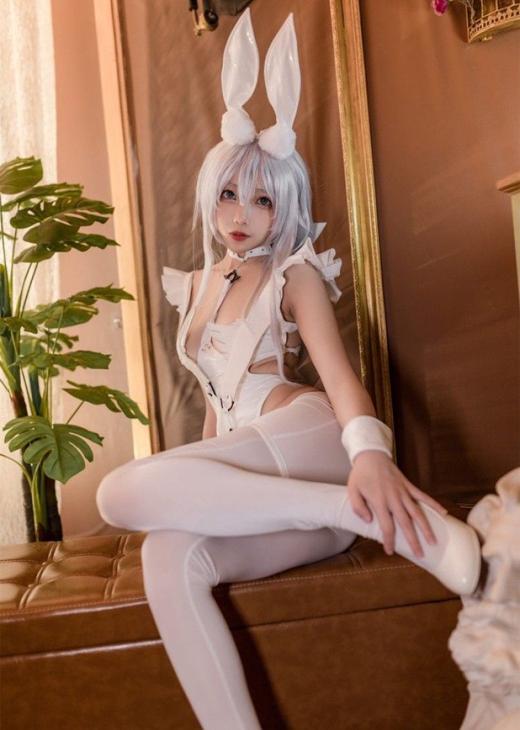 杏仁曲奇 – NO.06 碧蓝航线_恶毒白兔[40P-229M]