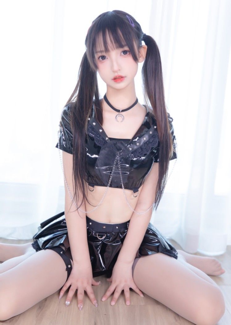 神楽坂真冬 – NO.102 魔女的课后辅导[75P/191MB]