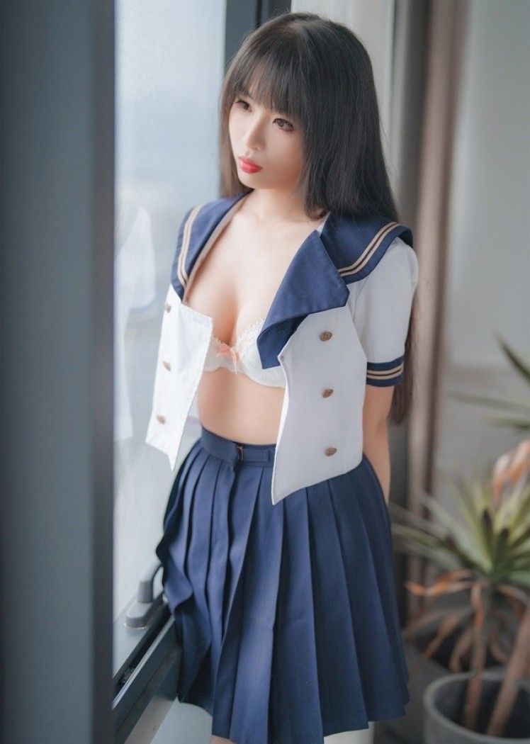 轩萧学姐 – NO.041 5月舰长 黑丝jk[32P-113MB]