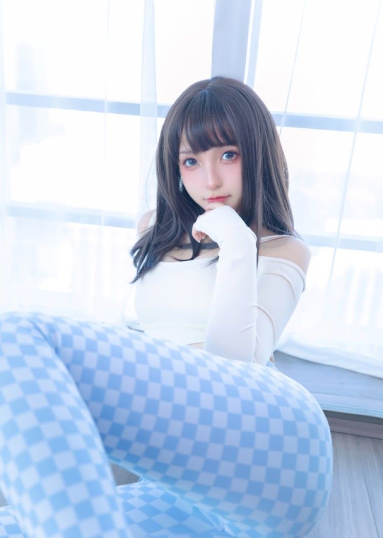 神楽坂真冬 – NO.95 蓝白格[75P/172MB]