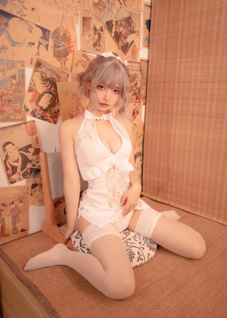 神楽坂真冬 – NO.087 白旗袍[75P/251MB]