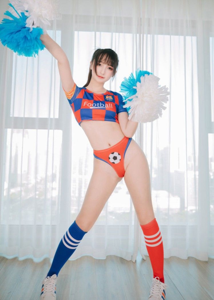 神楽坂真冬 – NO.84 啦啦队少女[150P2V/428MB]