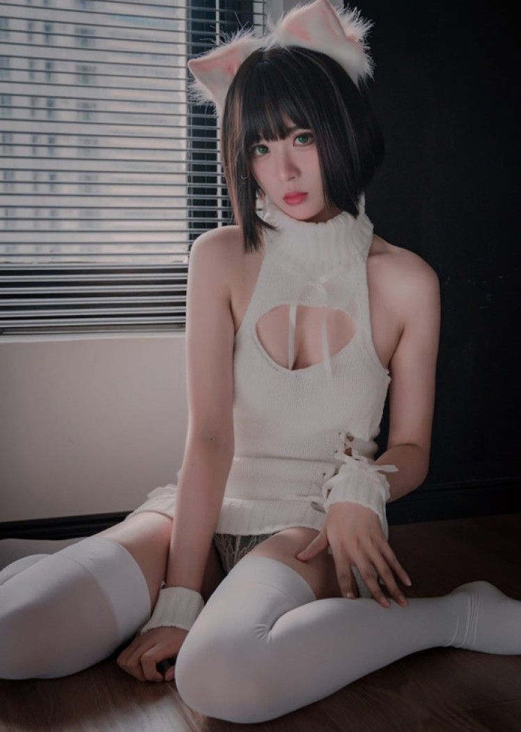 轩萧学姐 – NO.011 猫爪袜[40P/118MB]