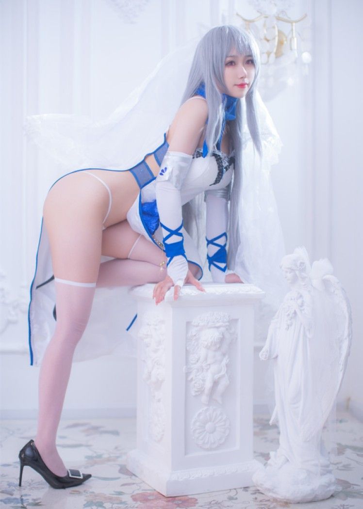 一北亦北 – NO.010 路易九世礼服[12P/83MB]