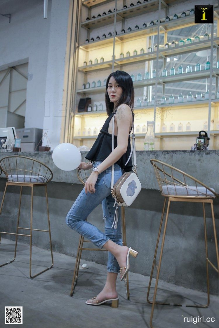 【IESS异思趣向】 2019.09.20 丝享家576：《日常版牛仔裤里丝》云芝 【84P】-【爱主播】