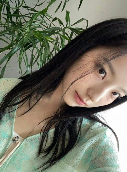 善于将不同风格服饰融合在一起！凭借怎样独特眼光和品味展现自信魅力？