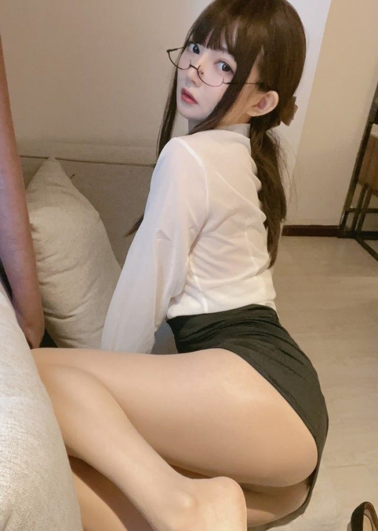 51酱 – NO.10 肉丝眼镜娘[52P7V_421MB]