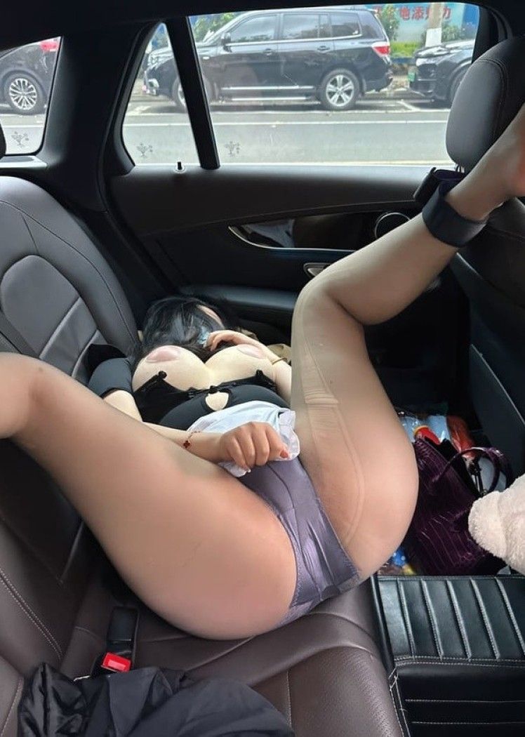 [微密圈]迷人的五姨太 – 车内LB[29P-116MB]