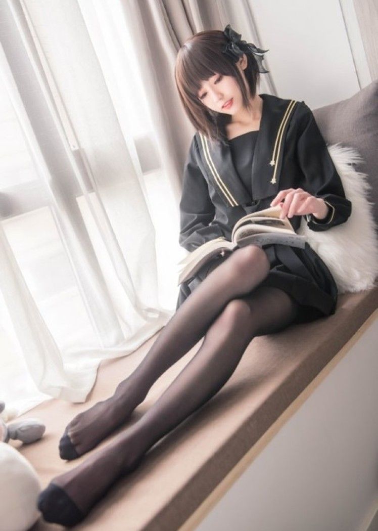 [喵糖映画]VOL.330 窗台美腿黑丝少女 [20P/173MB]