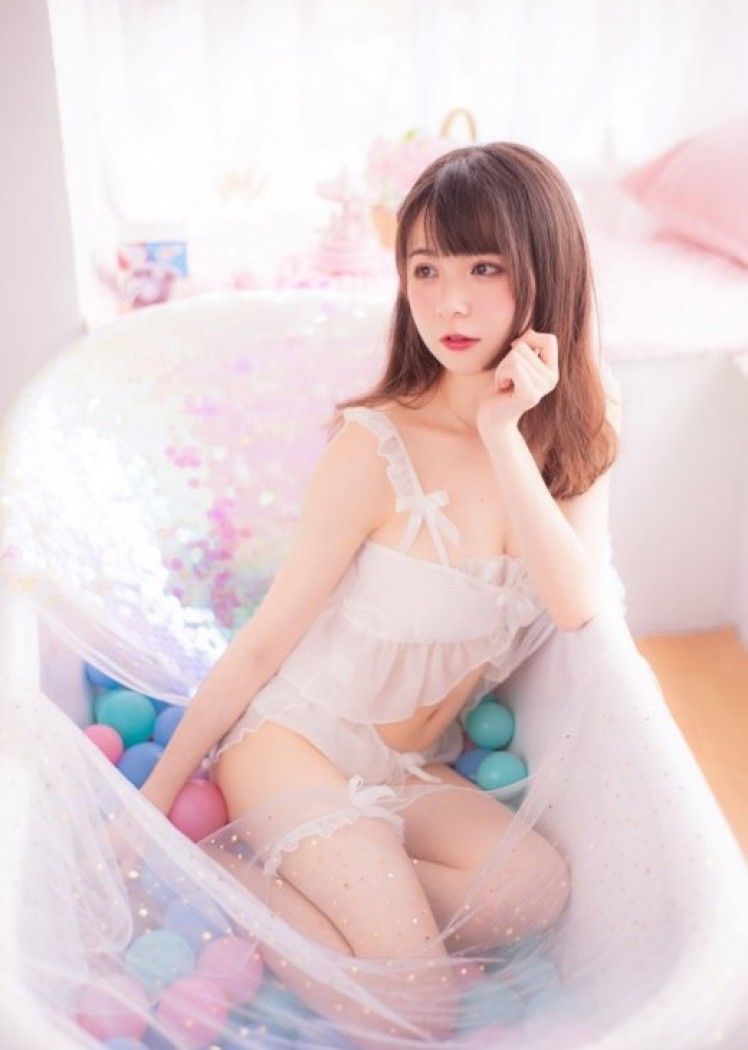 [喵糖映画]VOL.351 泡泡粉裙 [22P/99.5MB]