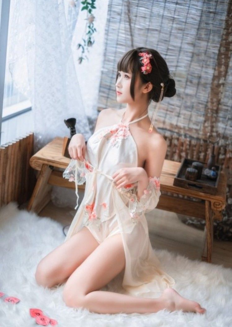 [喵糖映画]VOL.230 少女肚兜 花溪纱 [20P/149MB]