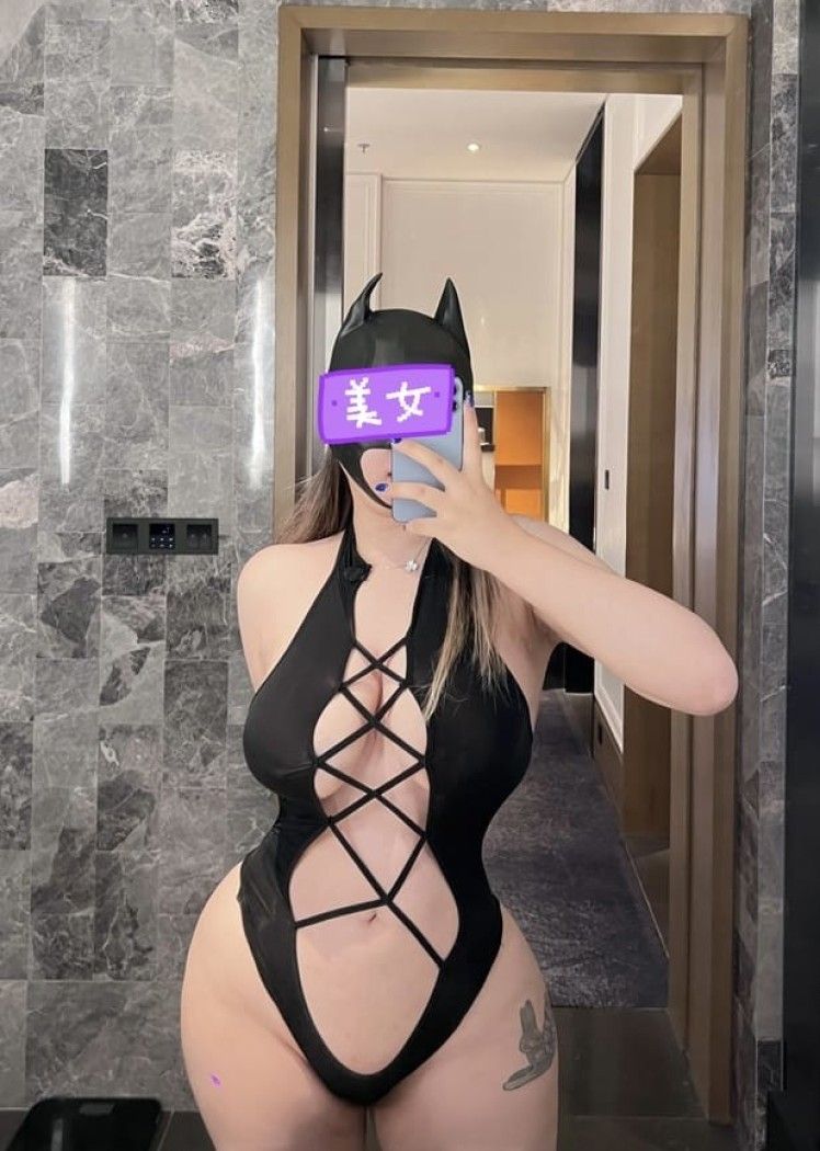 [微密圈]miko多肉大白兔 – 我带着面具，向你走来 [18P-92M]