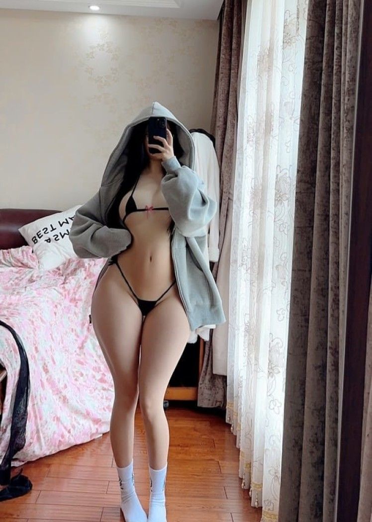 [微密圈]俏妞qiaoniuTT – 超性感黑丝比基尼 [15P-44M]