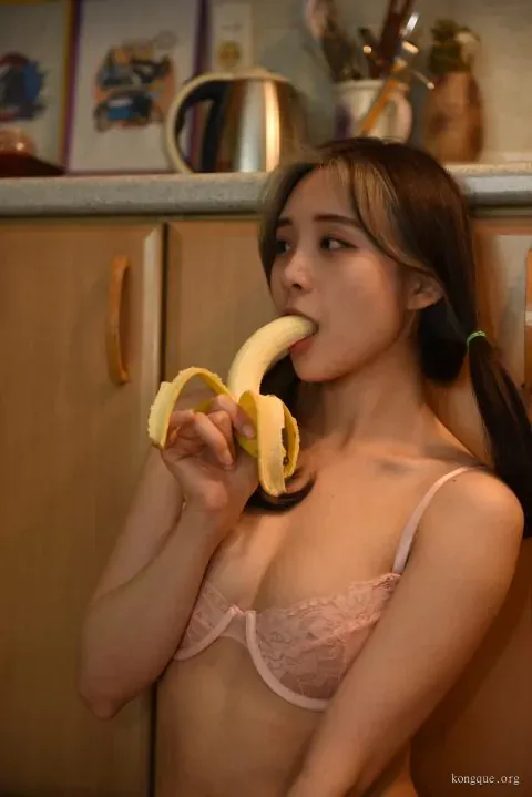 GGotBBang – Banana [26P+6V／3.94GB]