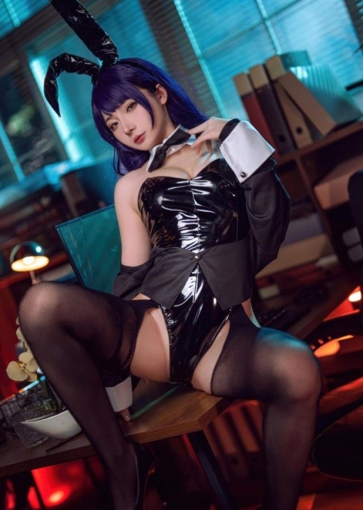 是三不是世w – NO.30 喜多川海梦 紫发兔女郎 [59P-422M]