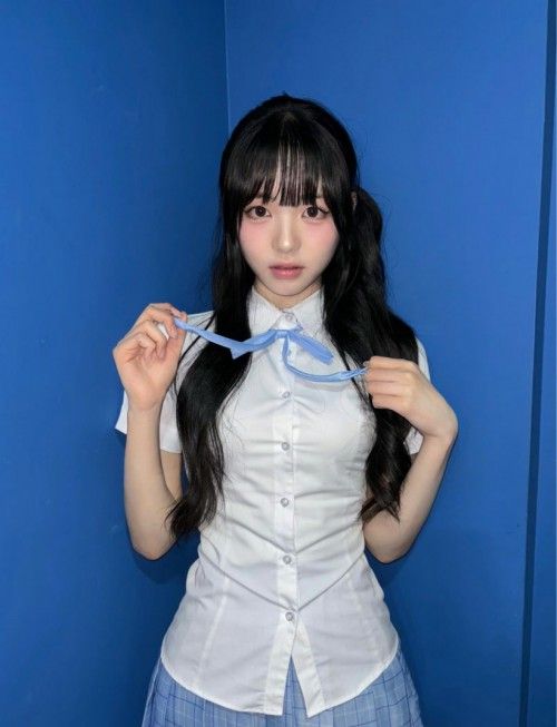 Chaewon金采湲隶属哪个大型唱跳女团？以其怎样少女感在乐坛崭露头角？