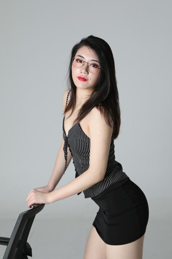 国模 美娜魅影全集｜492P全方位私拍 1.92GB御姐范本-爱主播